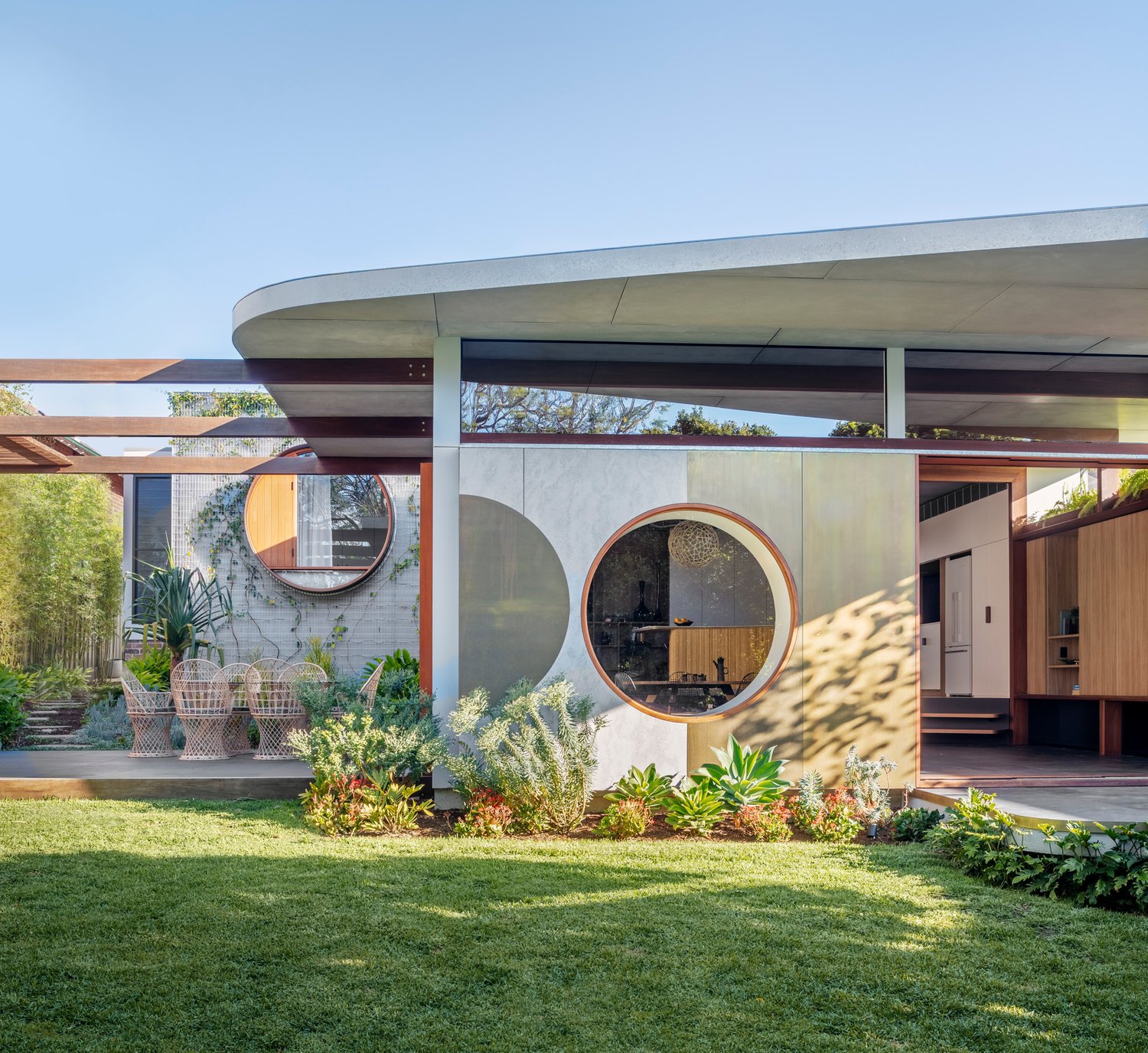 28+Totoro+House_Exterior+2.jpg