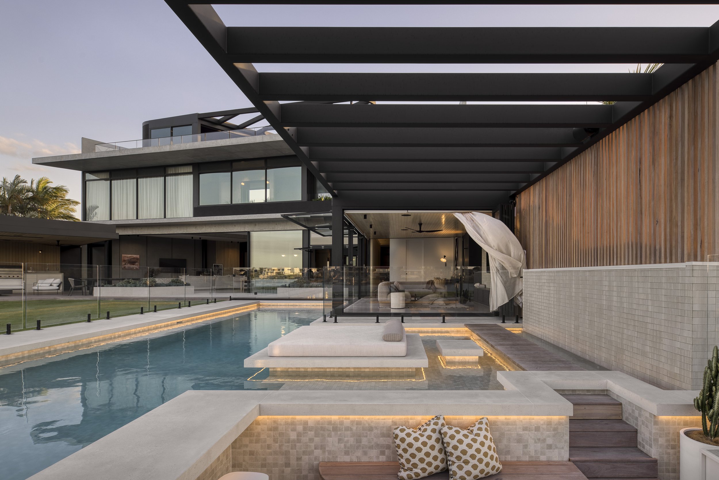 19+PALA+Mermaid+Waters+Gold+Coast+Studio+Snell.jpg
