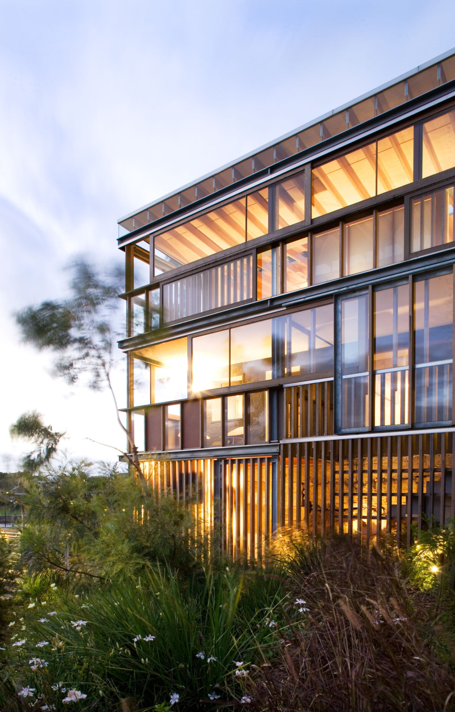 East-Balmain-10_PatrickBinghamHall-scaled-1536x2400.jpeg