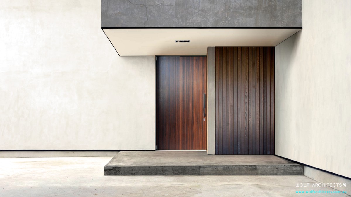 Feature-Project_Contemporary-Beach-House_-Modern-front-door-entrancel-by-Wolf-Architects.jpg