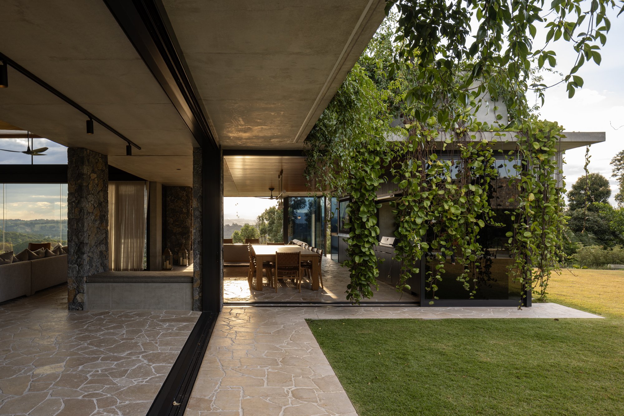 SLA-Byron-Hinterland-indoor-outdoor.jpg
