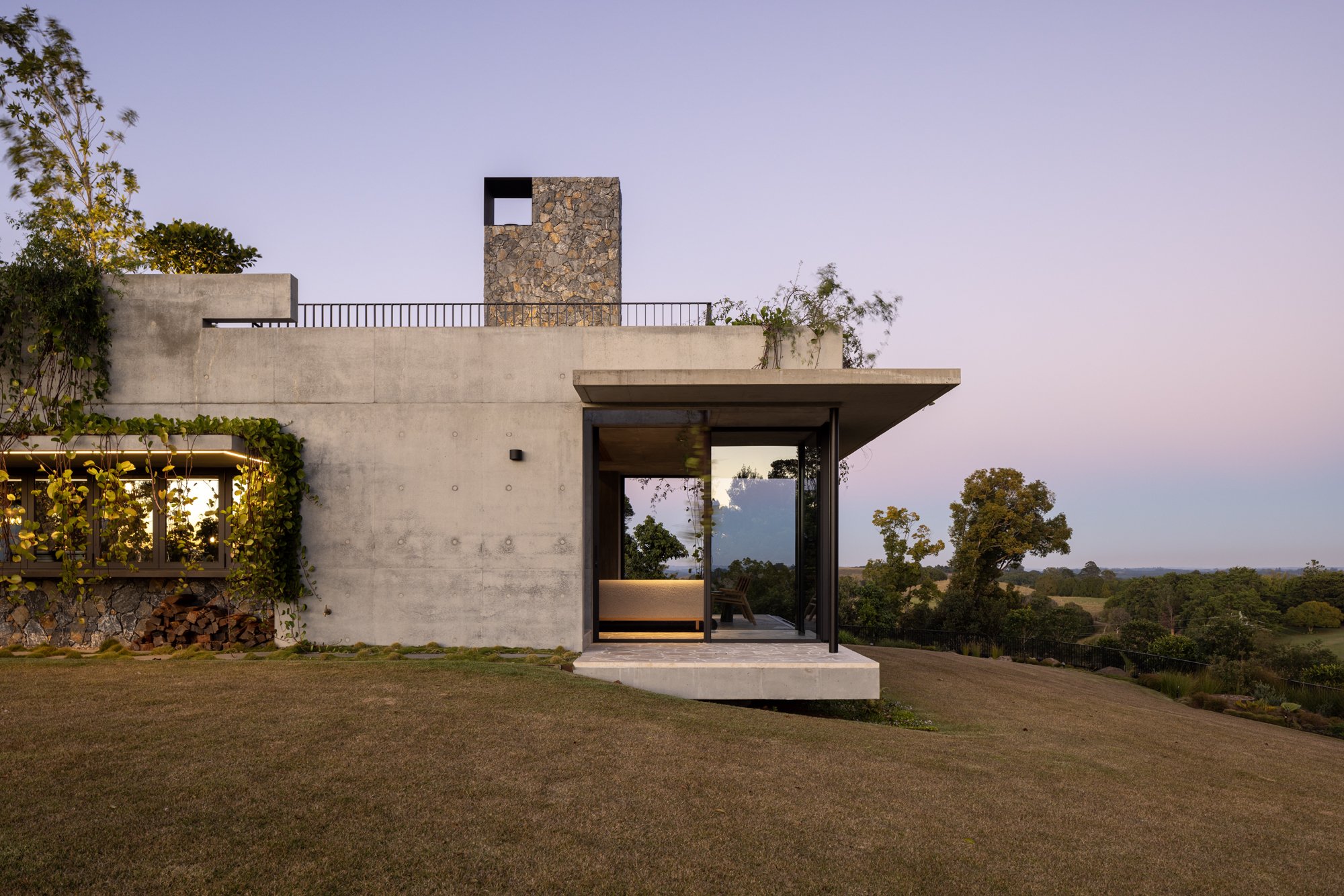 SLA-Byron-Hinterland-sunset-site-concrete.jpg